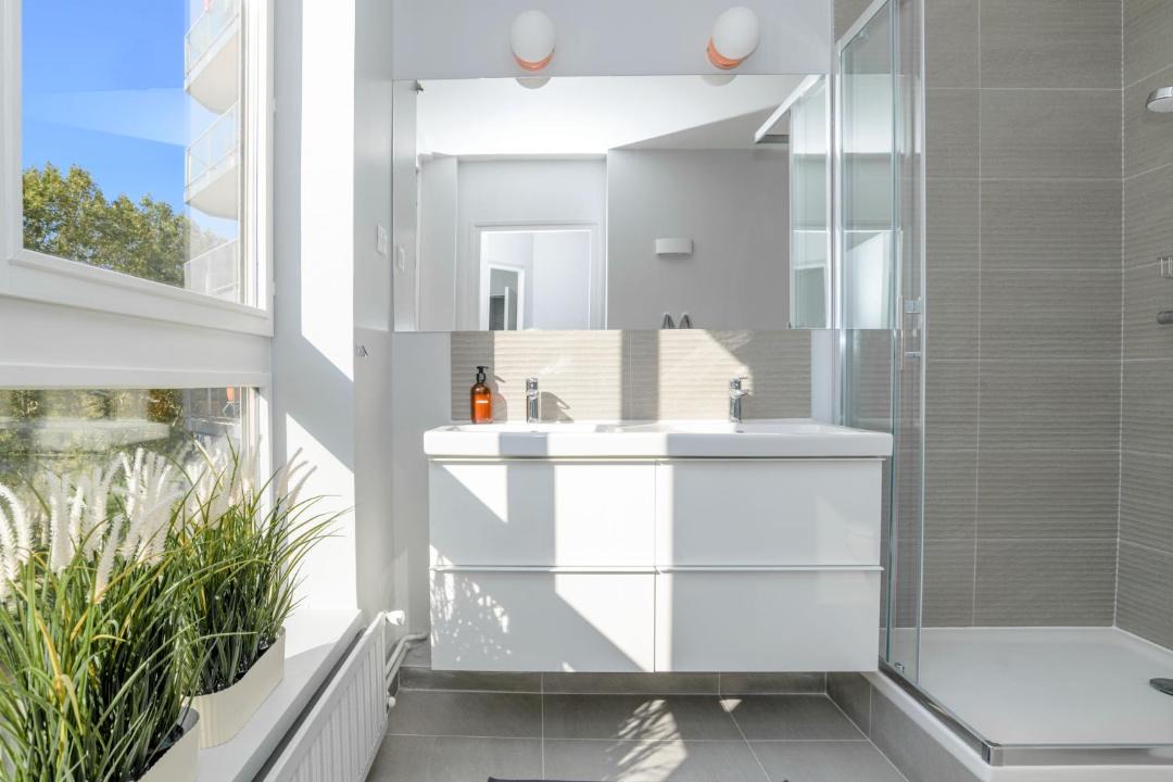 Photo of Bathroom in Front de Lac