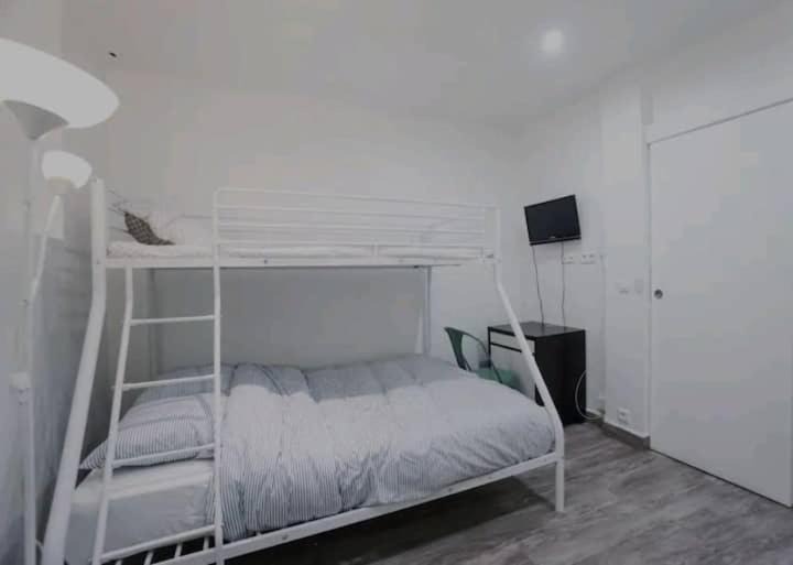 Photo of Bedroom in Saint-Ouen