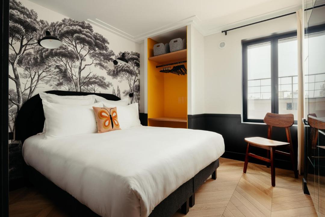 Photo of Bedroom in 7th Arrondissement