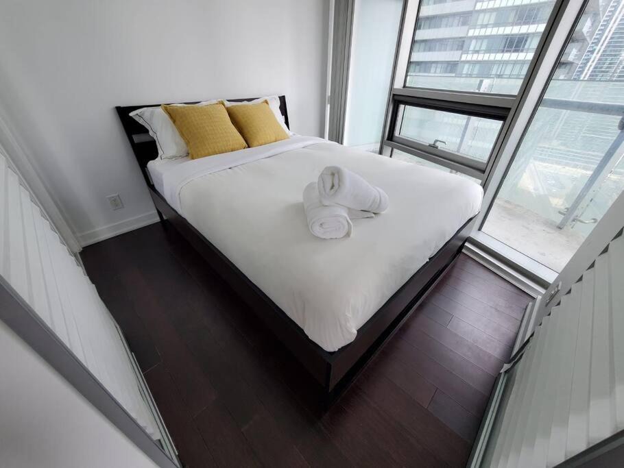 Photo of Bedroom in Toronto Entertainment District