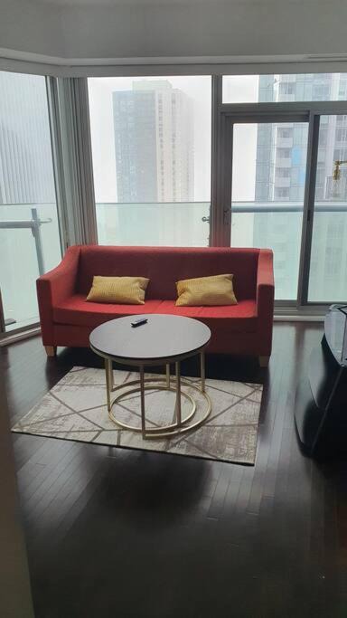 Photo of Livingroom in Toronto Entertainment District
