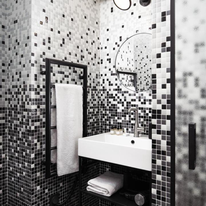 Photo of Bathroom in 7th Arrondissement