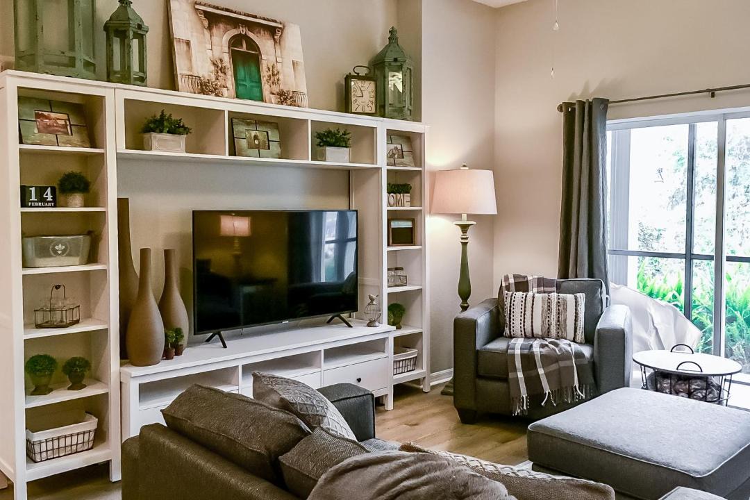 Photo of Livingroom in Bahama Bay