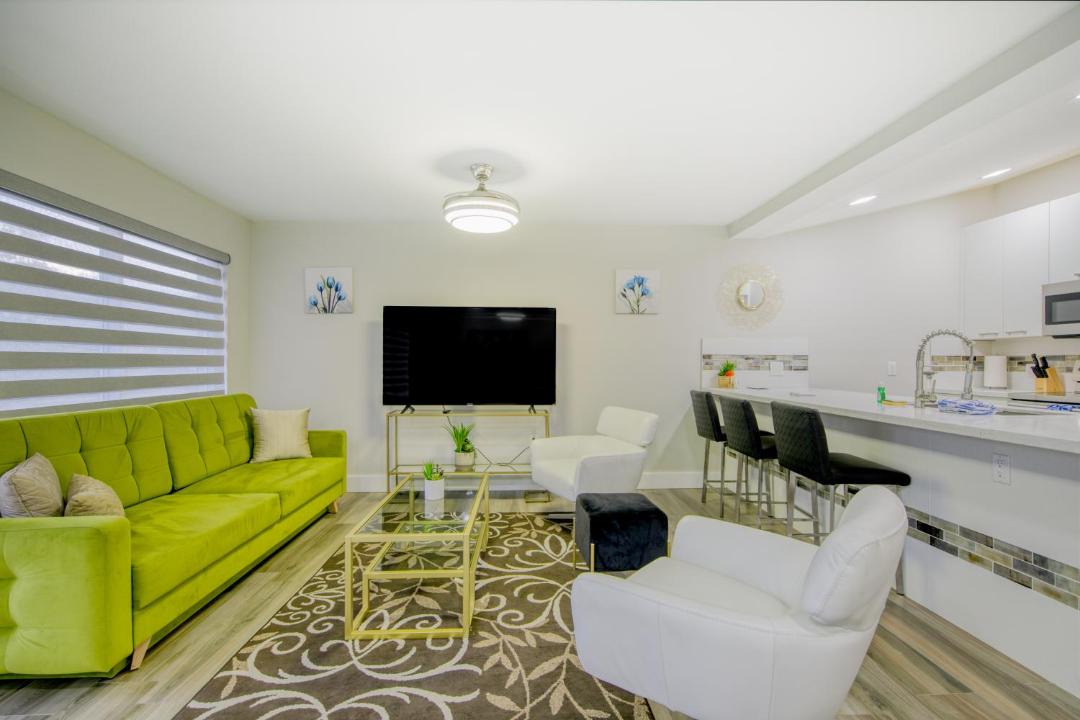 Photo of Livingroom in Coral Ridge