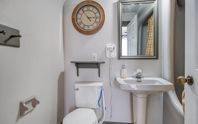 Photo of Bathroom in Elmira