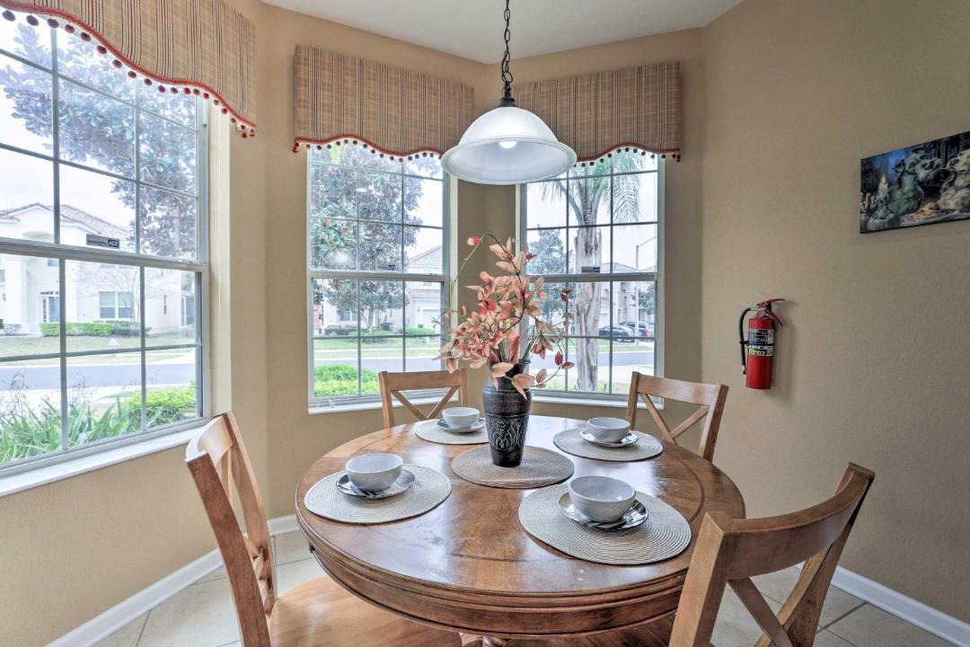 Photo of Livingroom in Windsor Hills