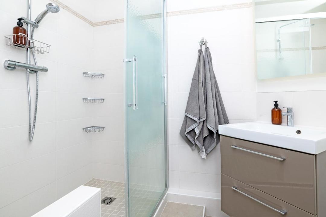 Photo of Bathroom in Front de Lac