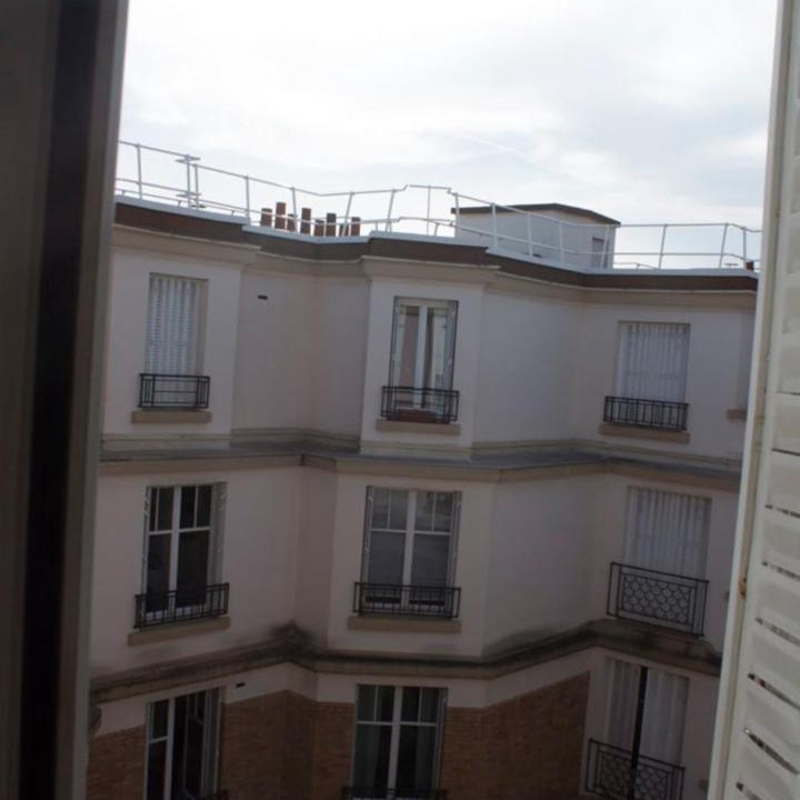 Photo of Buildings in Pere Lachaise