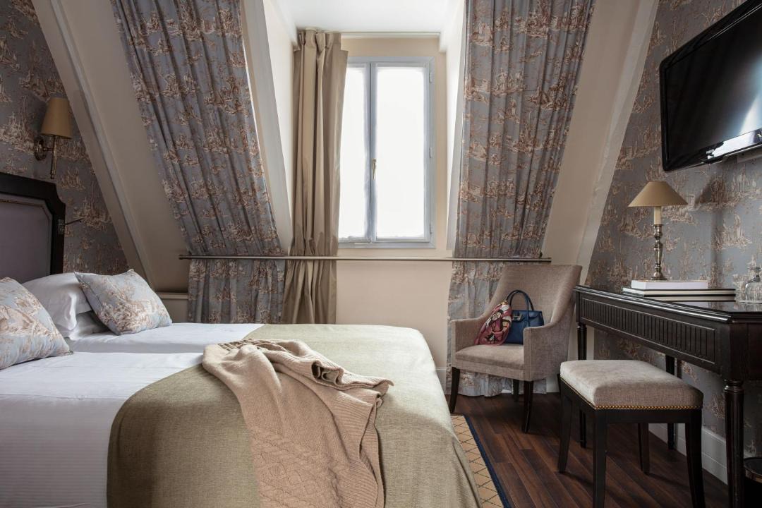 Photo of Bedroom in Val-de-Grace