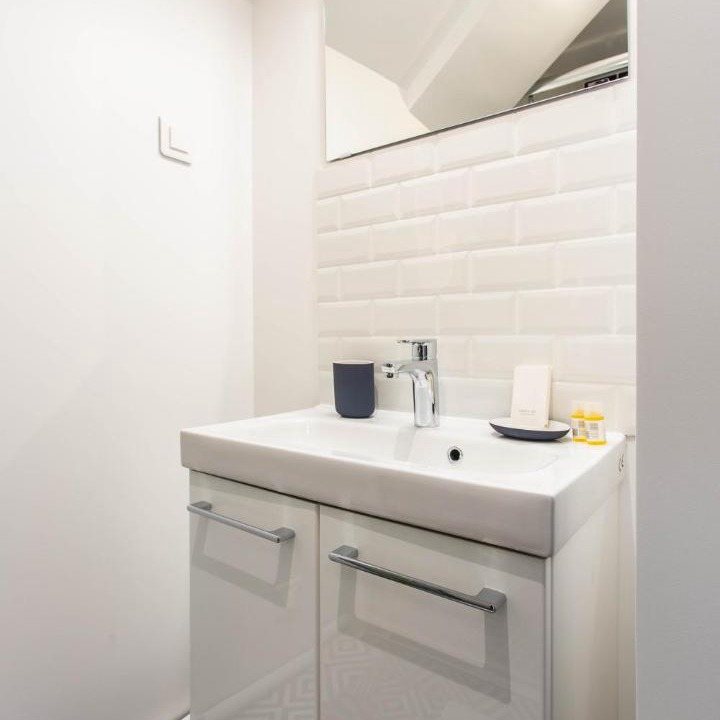 Photo of Bathroom in Saint-Fargeau