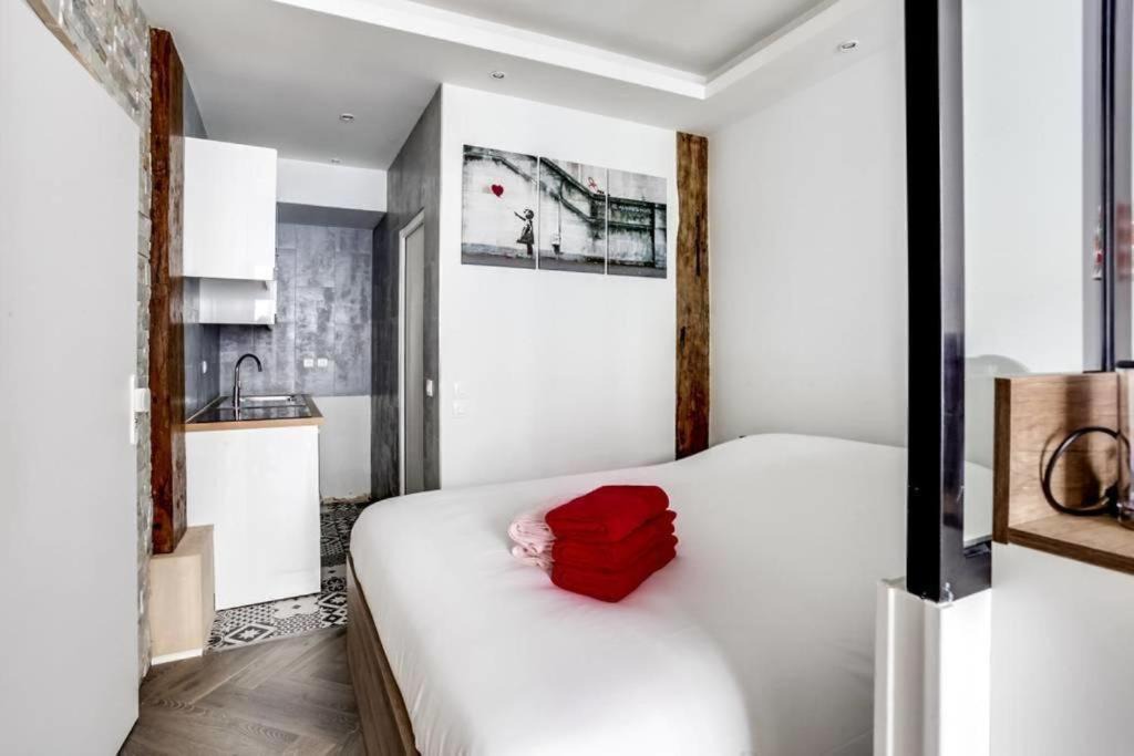 Photo of Bedroom in Chaussee-d'Antin