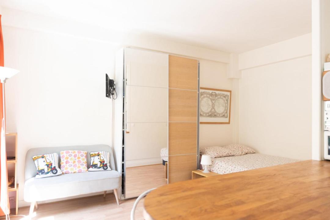 Photo of Bedroom in Pere Lachaise