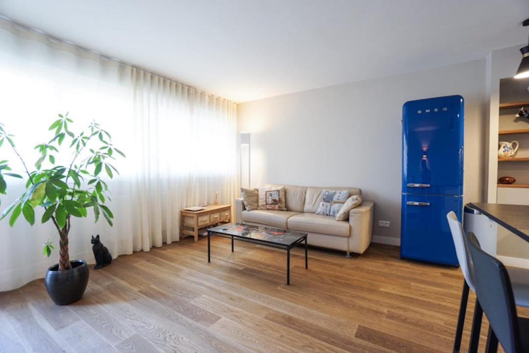 Photo of Livingroom in Saint-Lambert