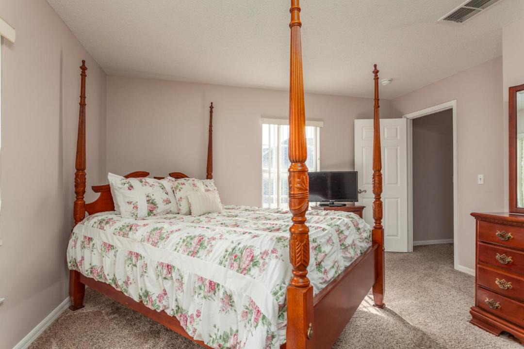 Photo of Others in Lake Davenport Estates