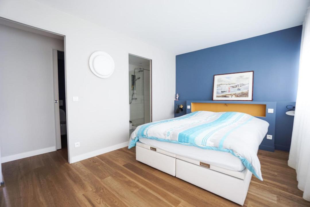 Photo of Bedroom in Saint-Lambert