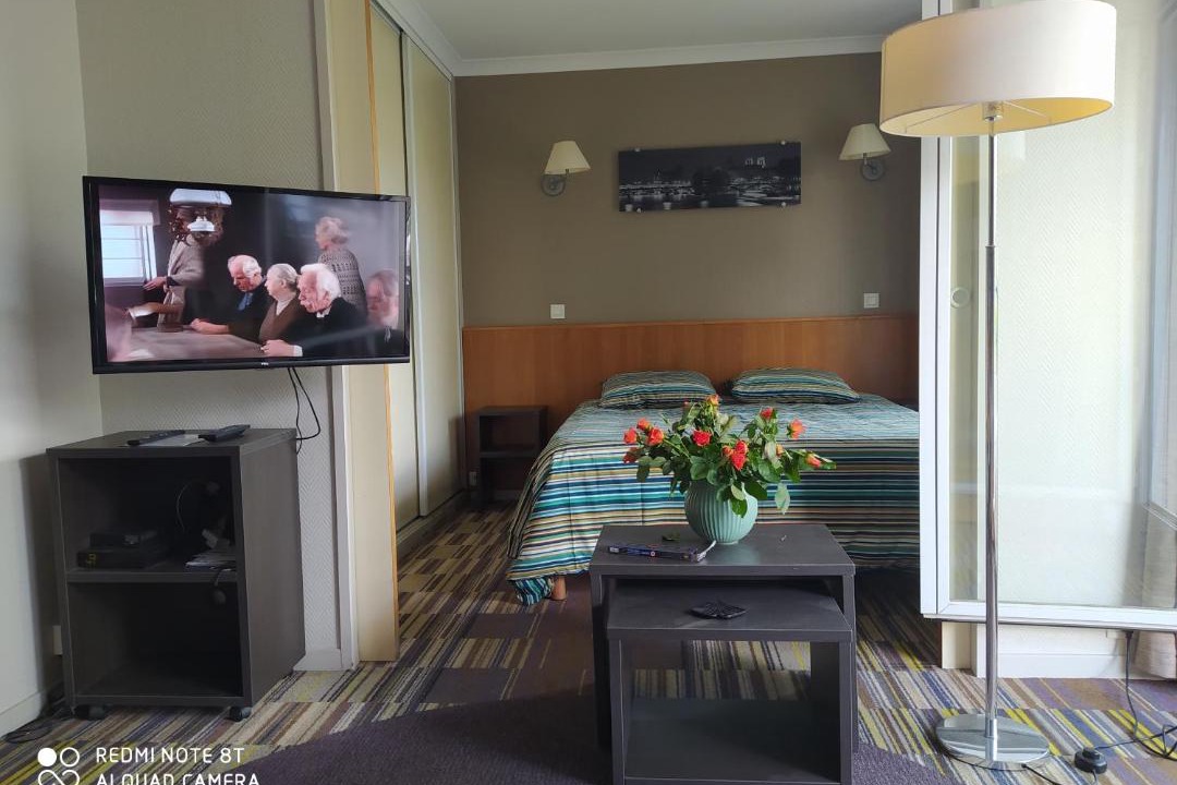 Photo of Livingroom in Combat