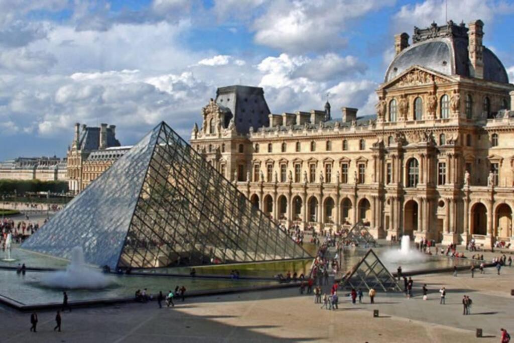 Photo of Buildings in Plaisance