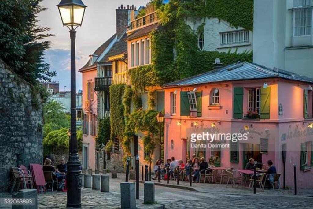 Photo of Buildings in Plaisance