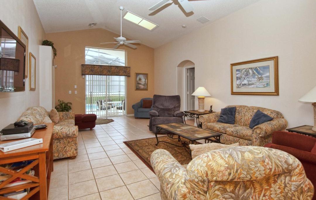 Photo of Livingroom in Windsor Palms