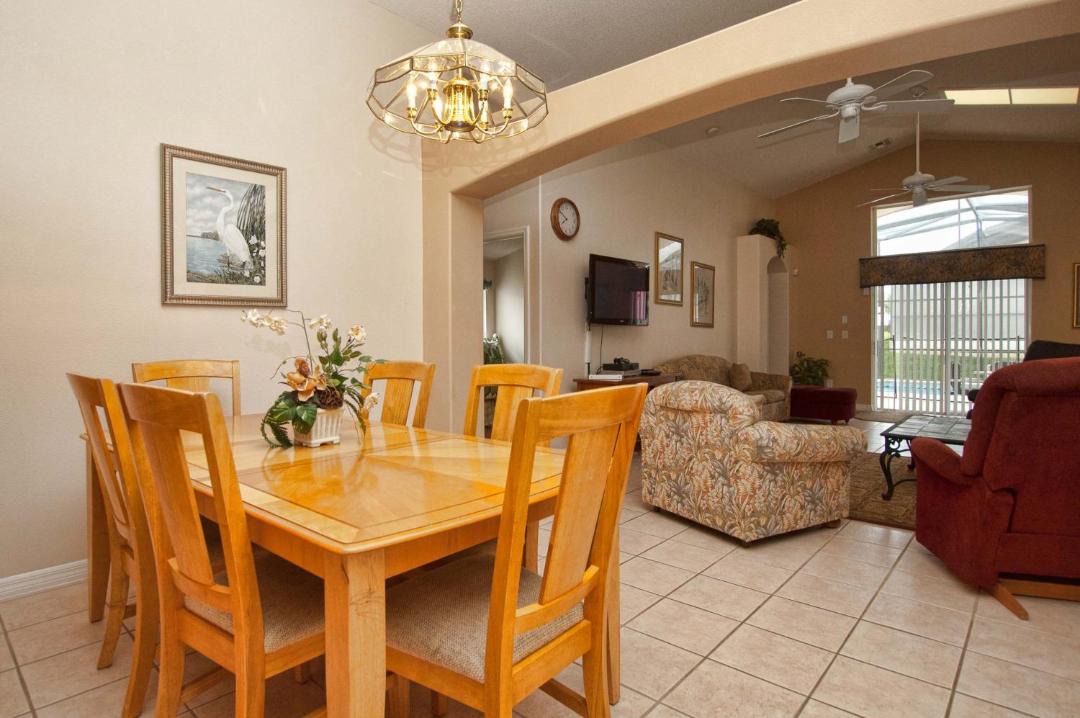 Photo of Livingroom in Windsor Palms