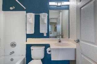 Photo of Bathroom in Lakeland