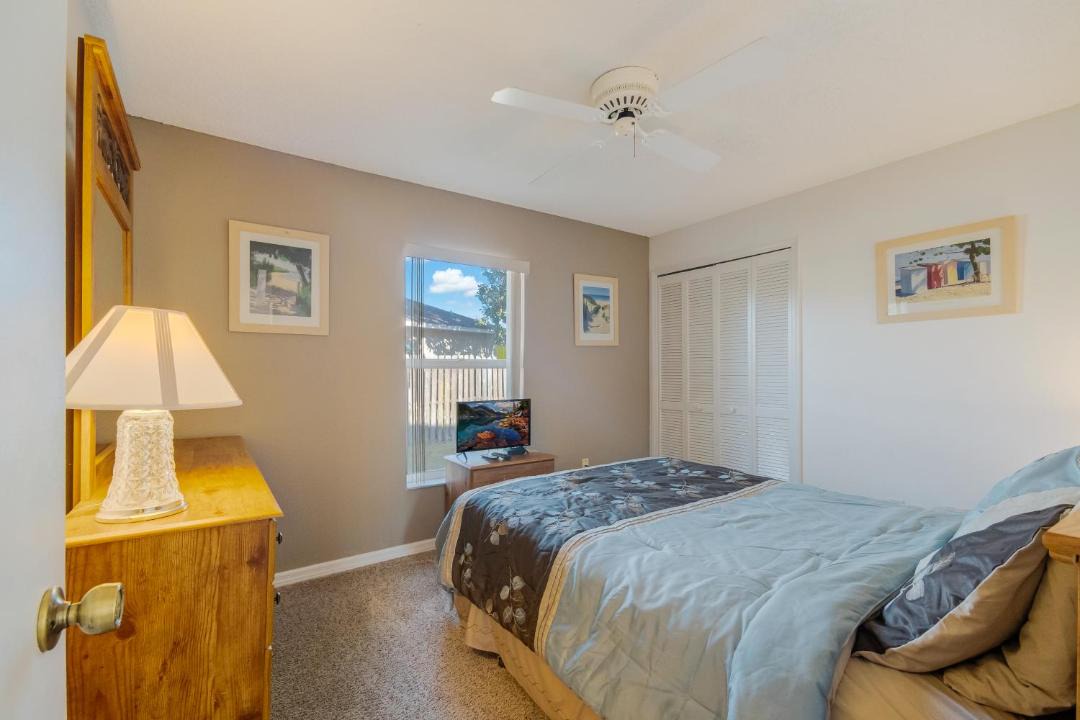 Photo of Bedroom in Lindfields