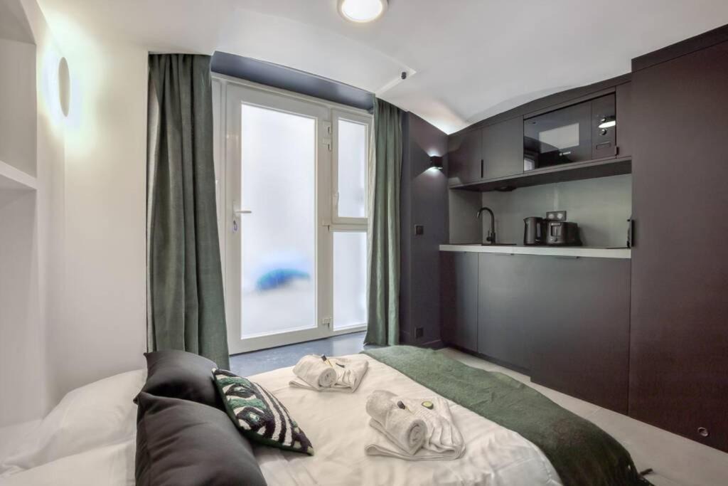 Photo of Bedroom in Palais-Royal