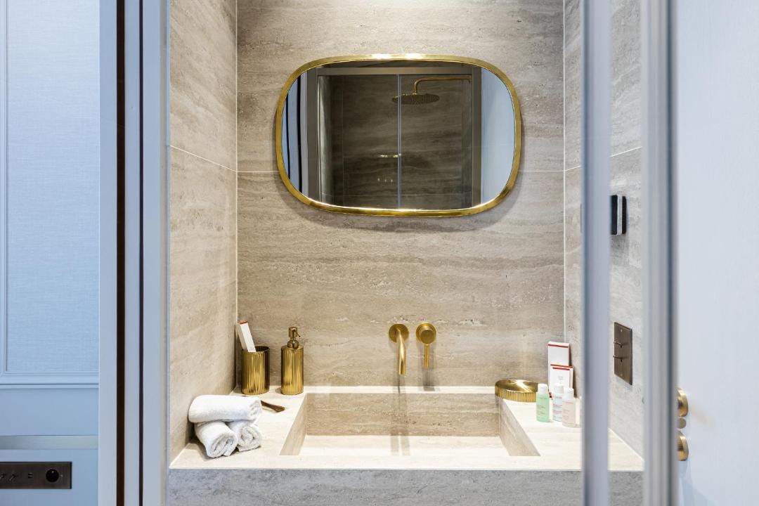 Photo of Bathroom in 8th Arrondissement