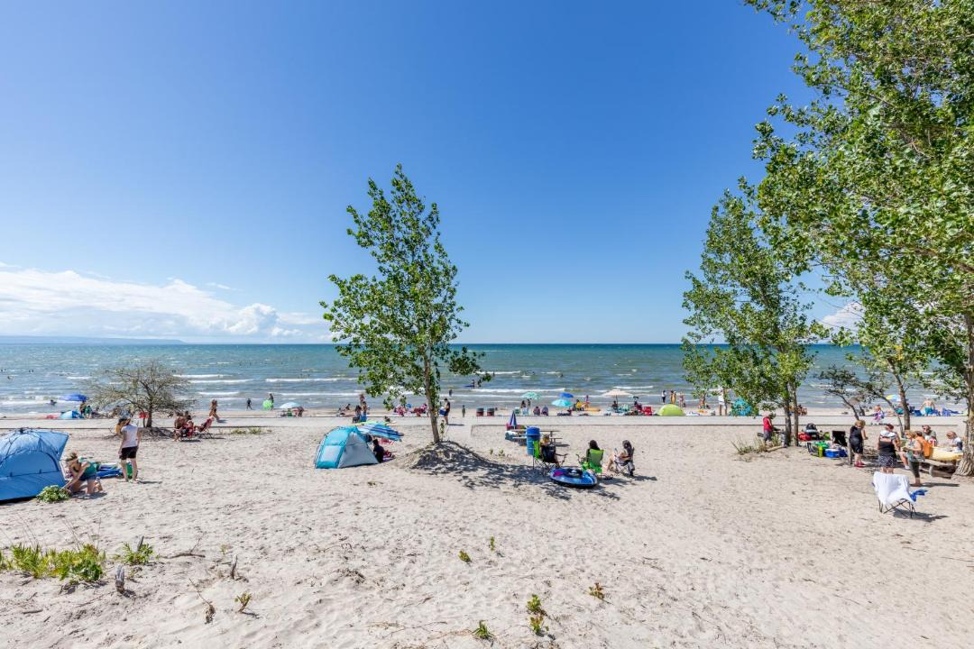 Photo of Others in Wasaga Beach