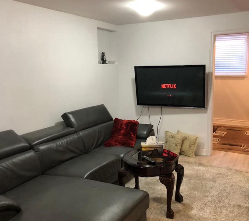 Photo of Livingroom in East Credit
