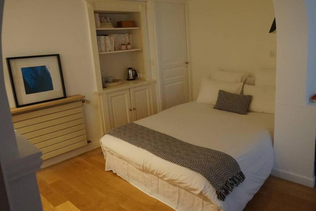 Photo of Bedroom in Levallois-Perret