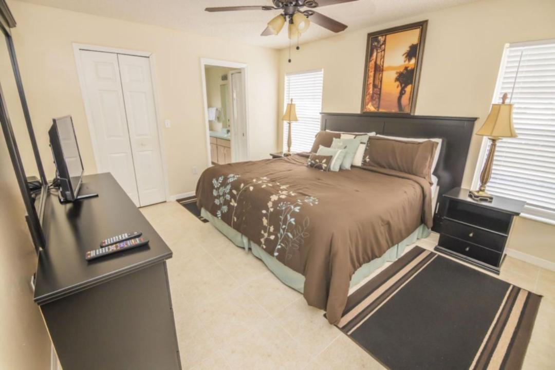Photo of Bedroom in Creekside