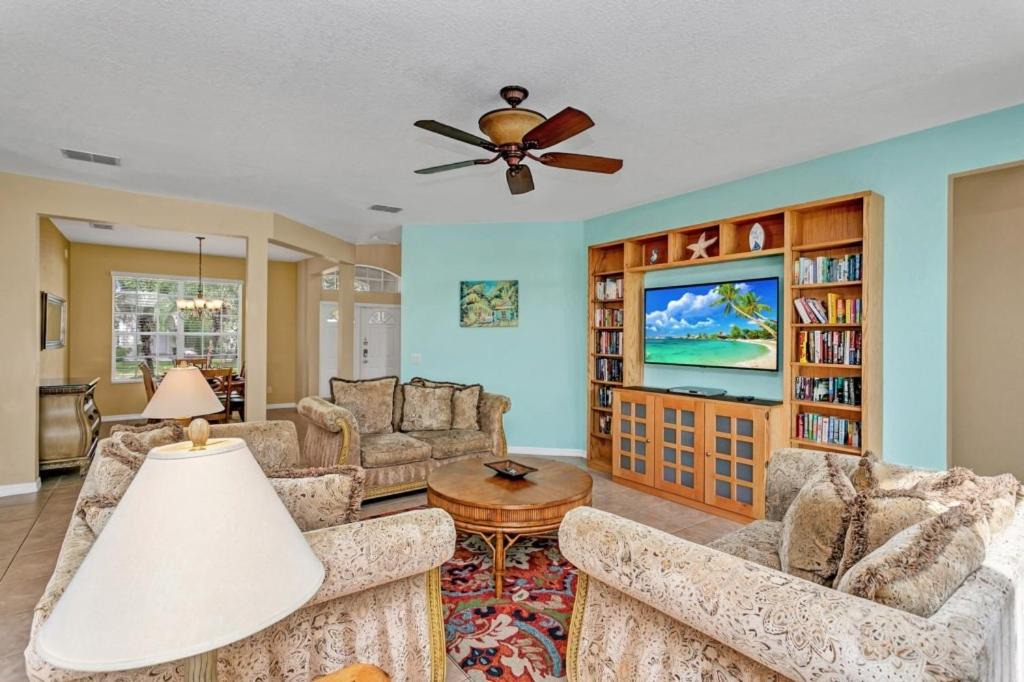 Photo of Livingroom in Highlands Reserve