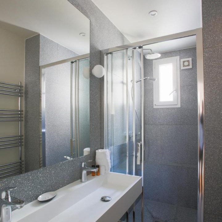 Photo of Bathroom in Faubourg Saint-Germain