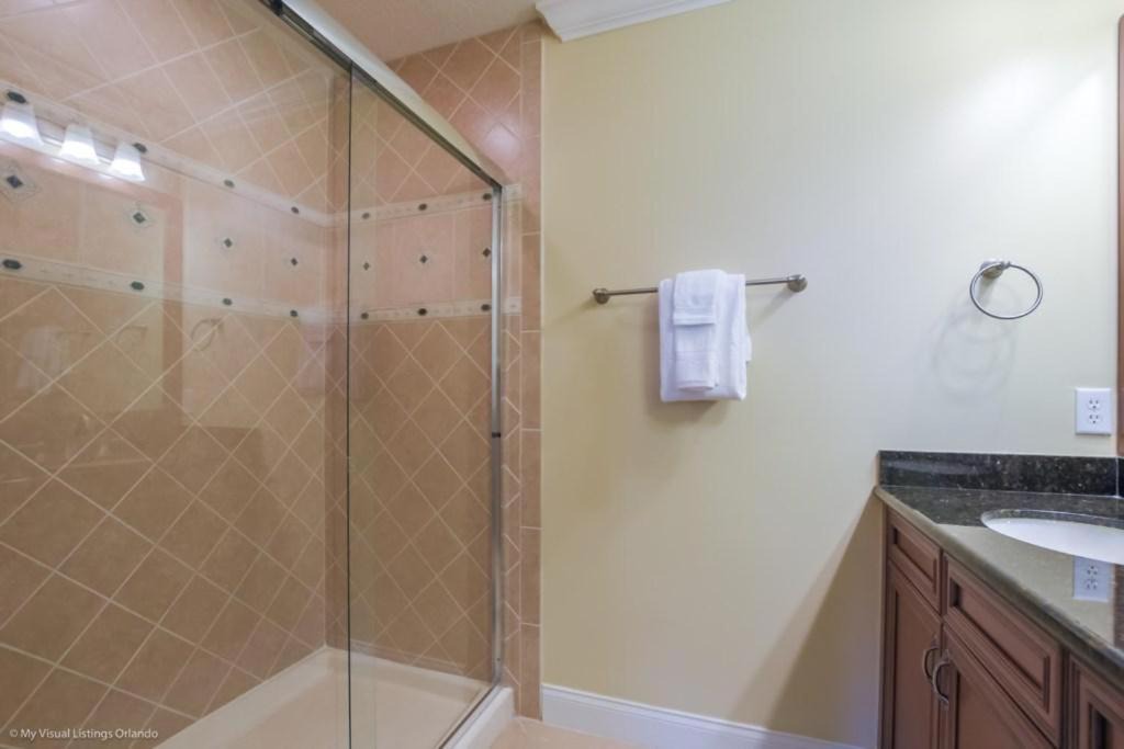 Photo of Bathroom in Reunion