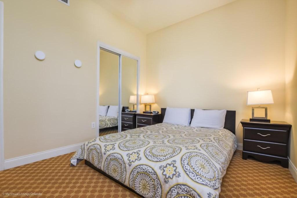 Photo of Bedroom in Reunion