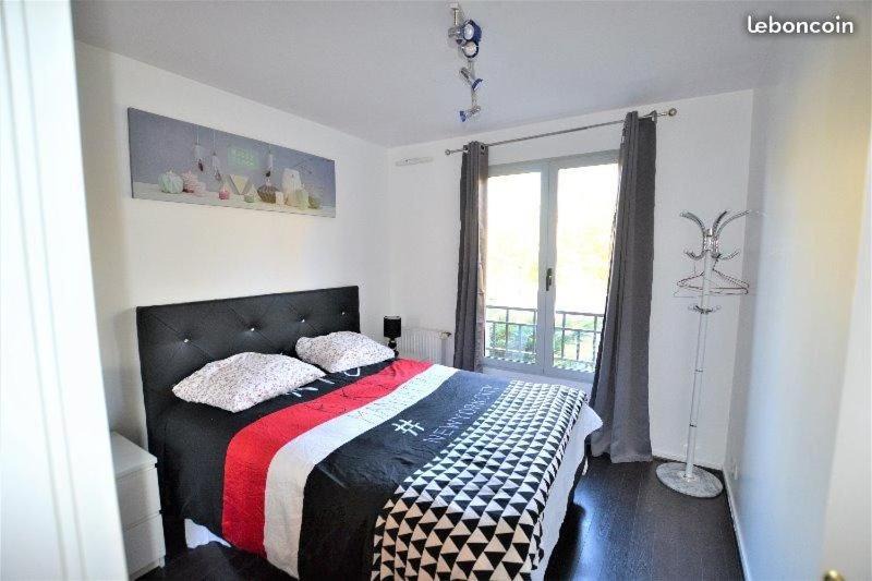 Photo of Bedroom in Bussy-Saint-Georges