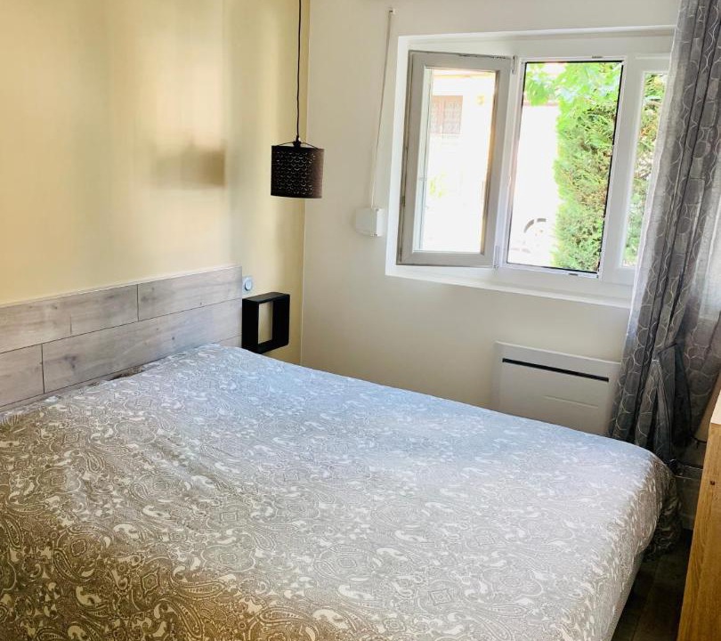 Photo of Bedroom in Le Blanc-Mesnil