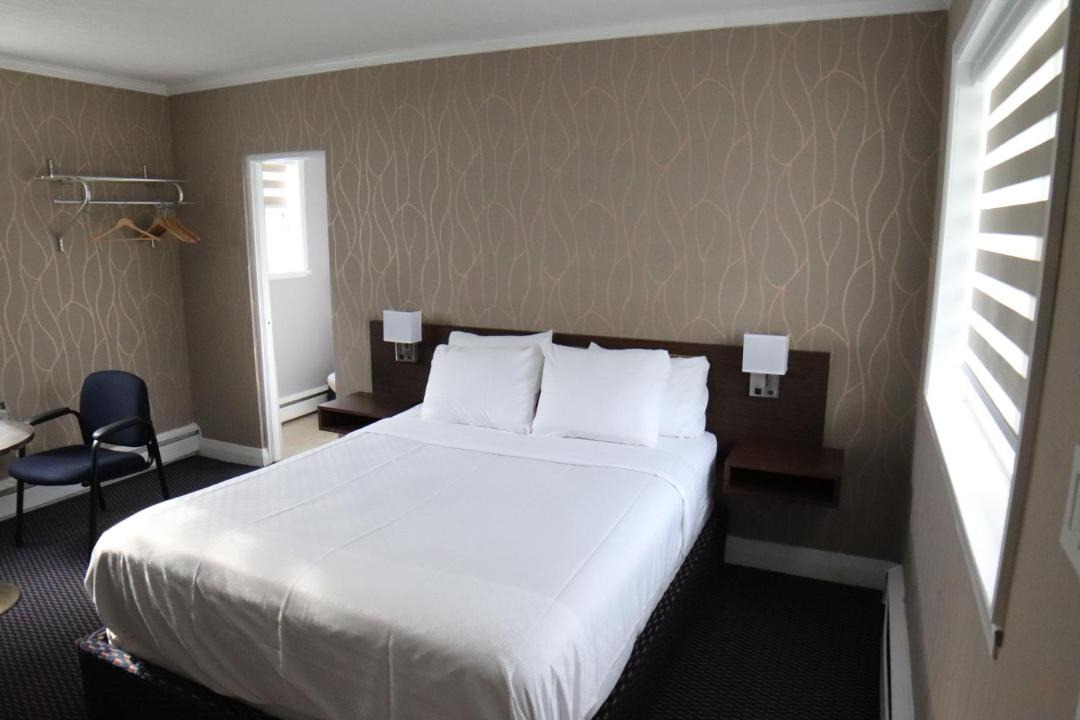 Photo of Bedroom in Walkerton
