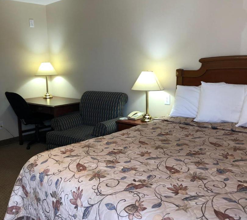 Photo of Bedroom in Napanee