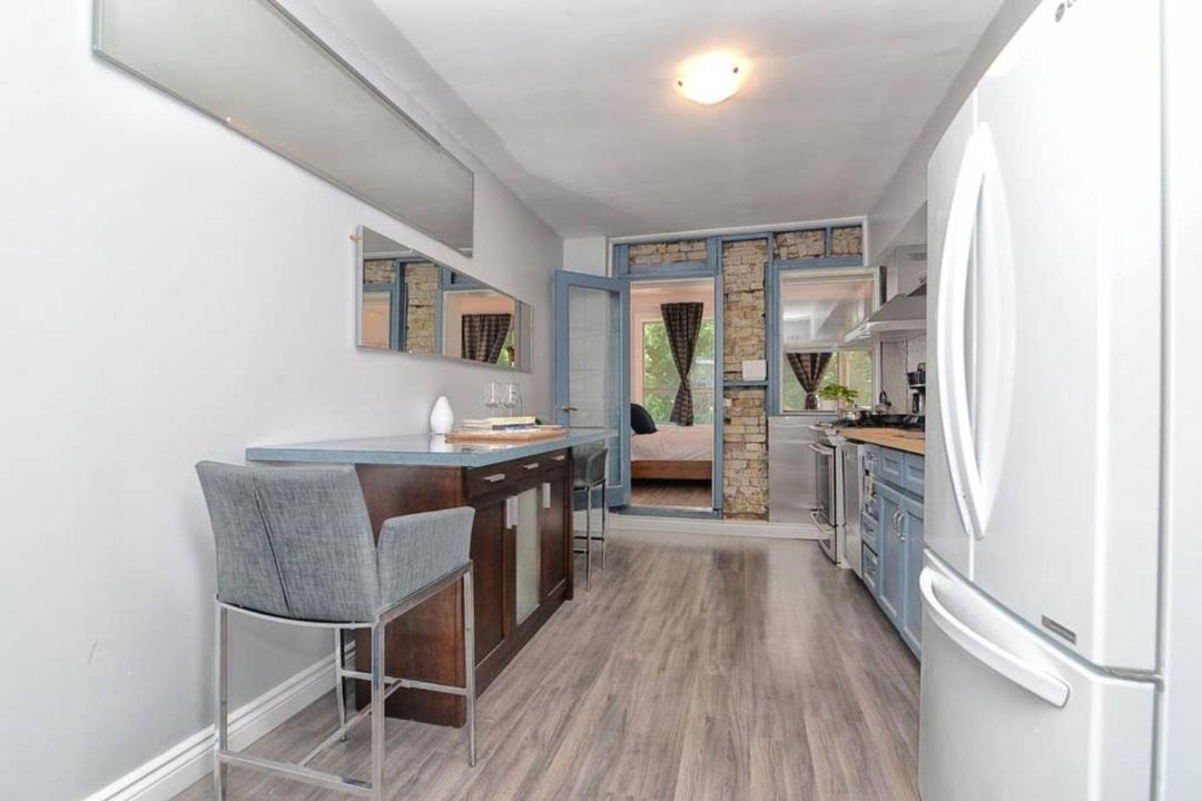 Photo of Livingroom in Leslieville