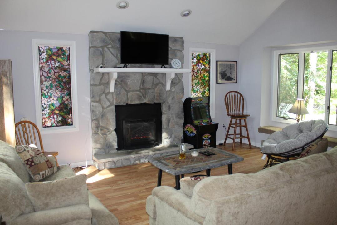 Photo of Livingroom in Locust Lake Village