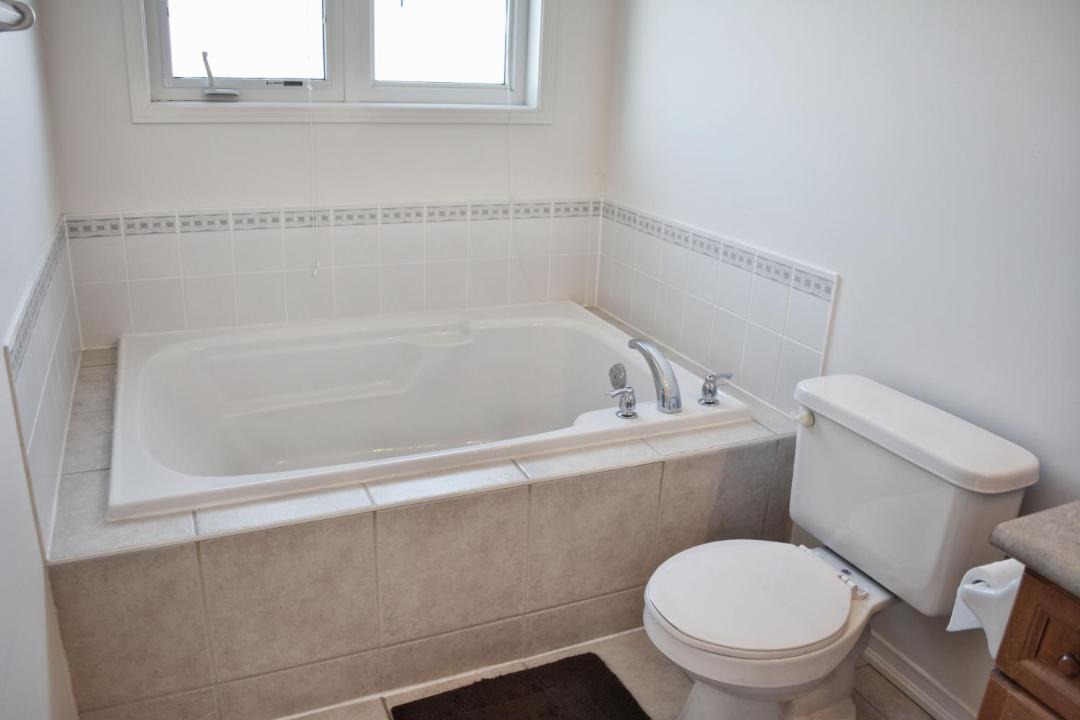 Photo of Bathroom in Village at York University