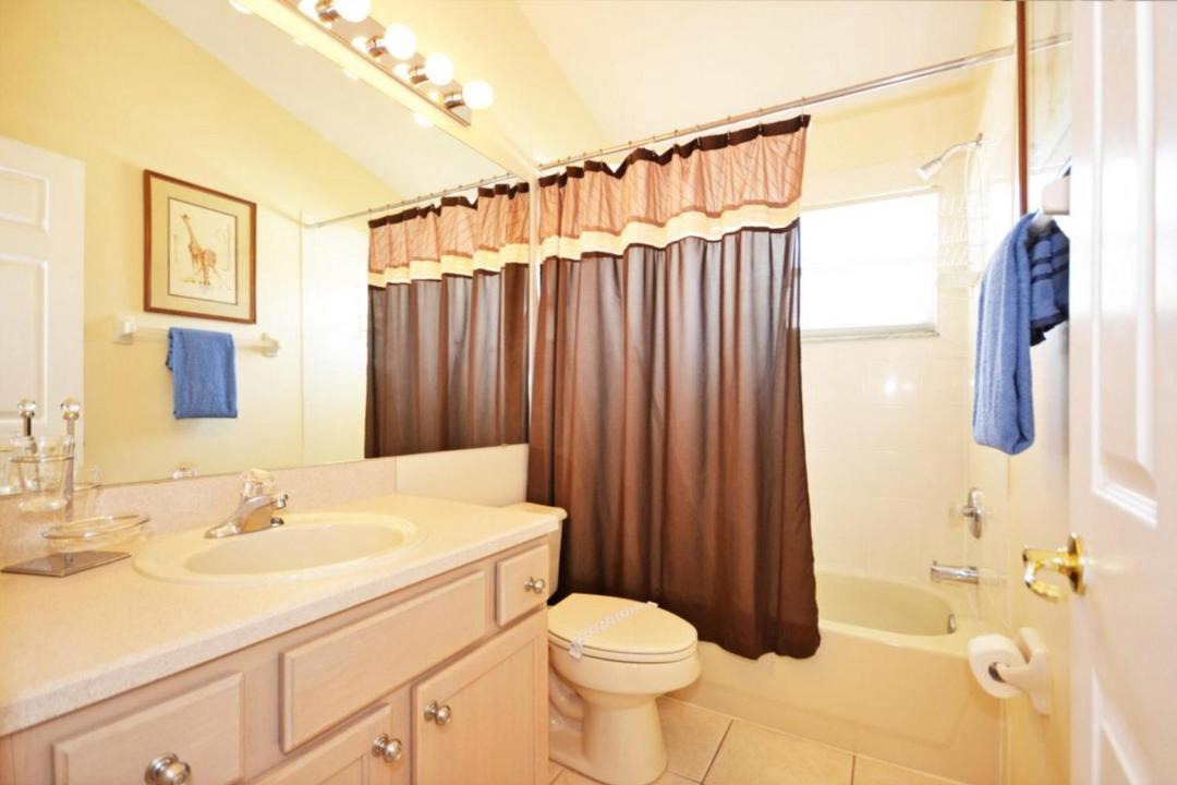 Photo of Bathroom in Windsor Palms