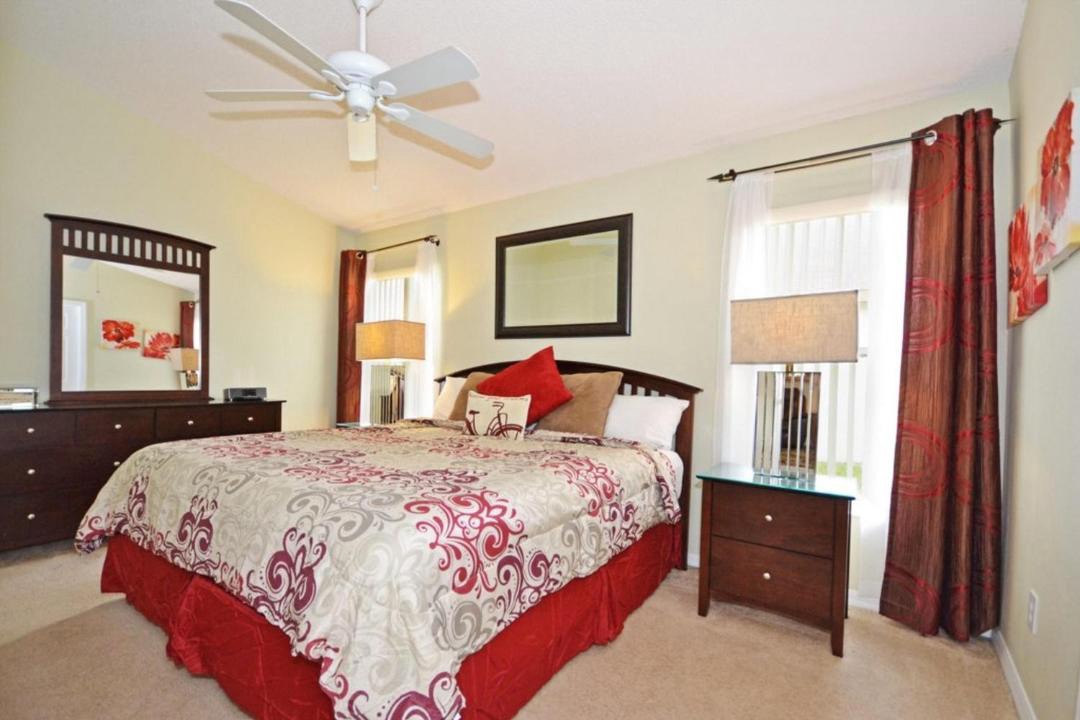 Photo of Bedroom in Windsor Palms
