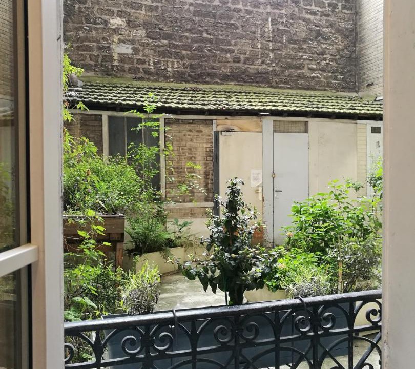 Photo of Patio Balcony in Les Puces de Saint-Ouen