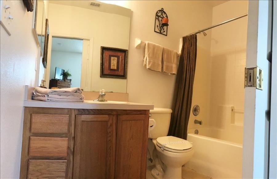 Photo of Bathroom in Sunset Ridge