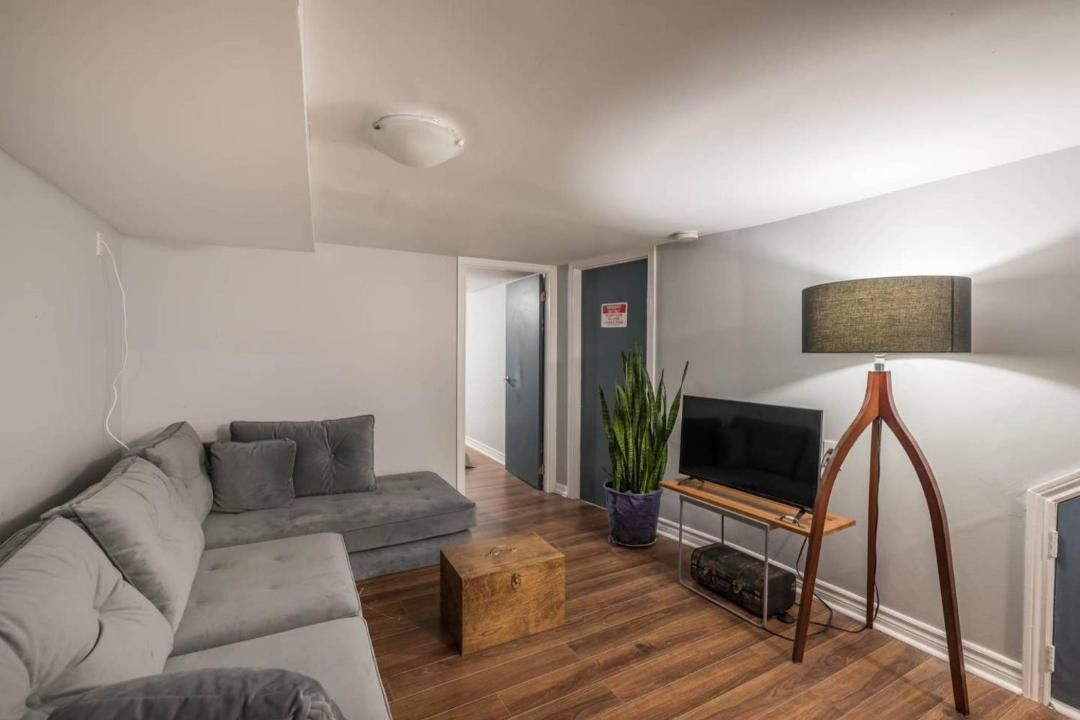 Photo of Livingroom in Leslieville