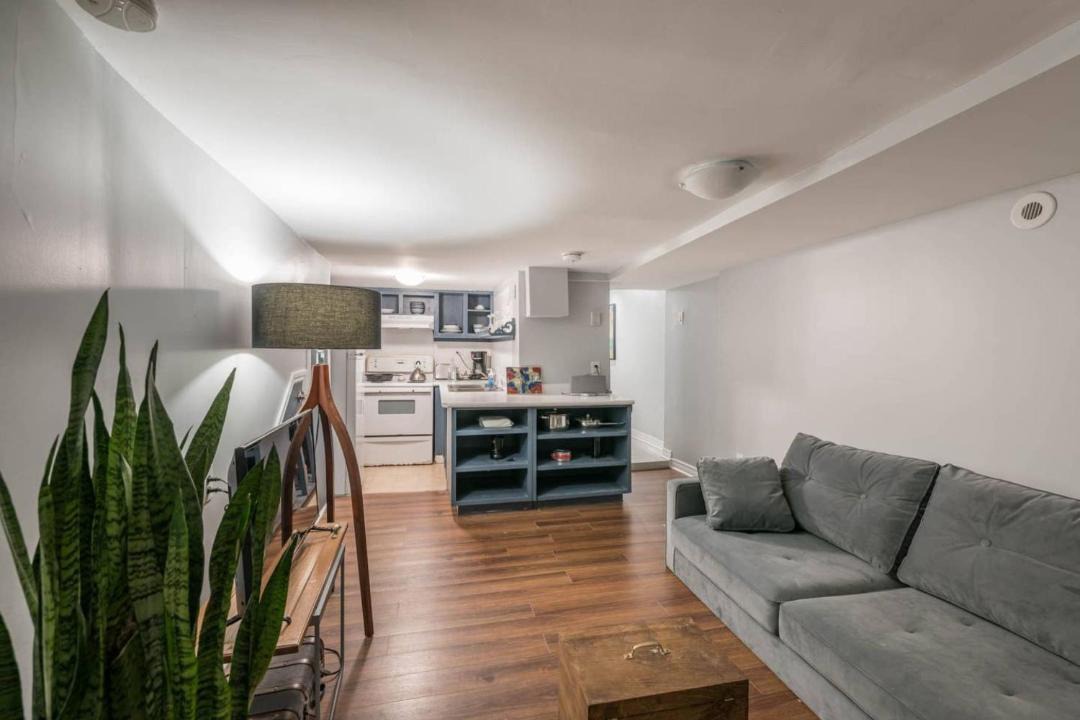 Photo of Livingroom in Leslieville