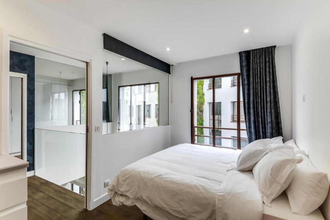 Photo of Bedroom in 11th Arrondissement